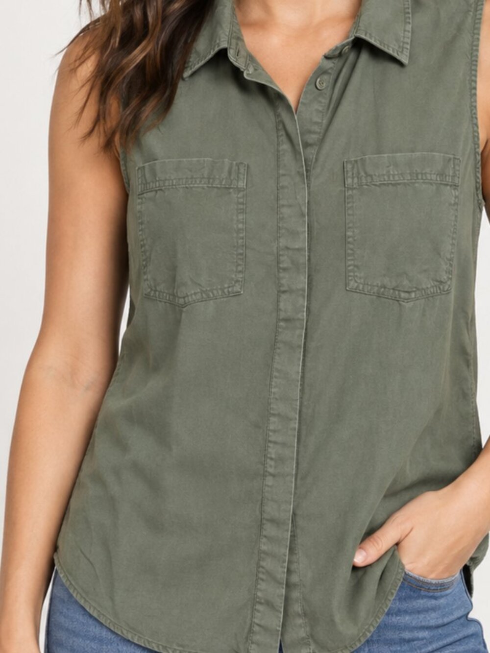 DIP Olive Green Sleeveless Button Front Utility Shirt Medium